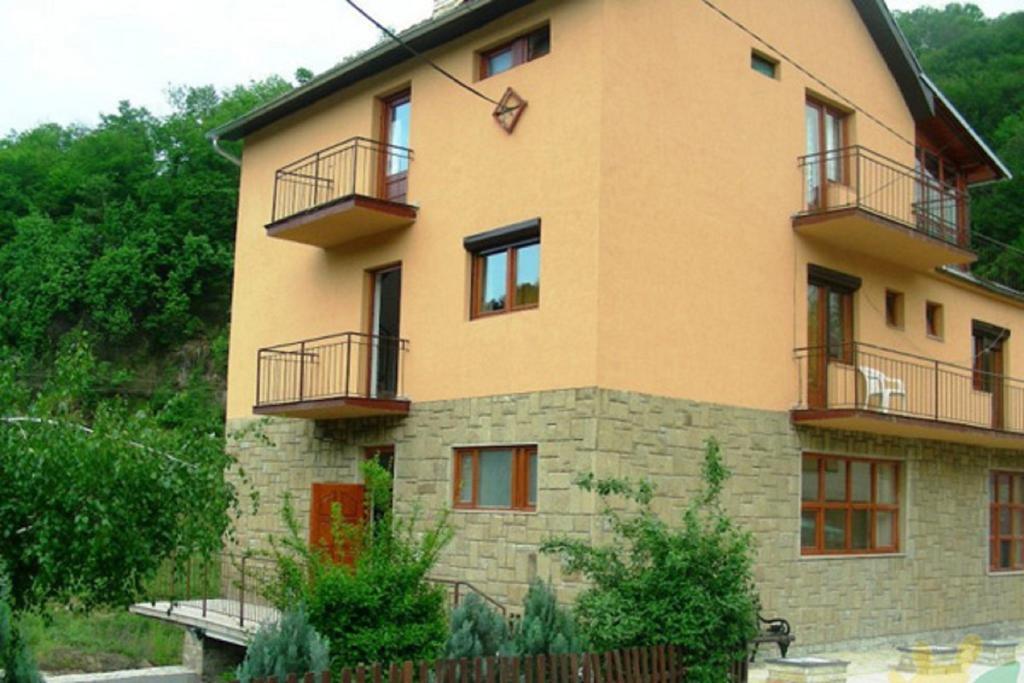 Guesthouse Smiljanic Slavkovica Exterior photo